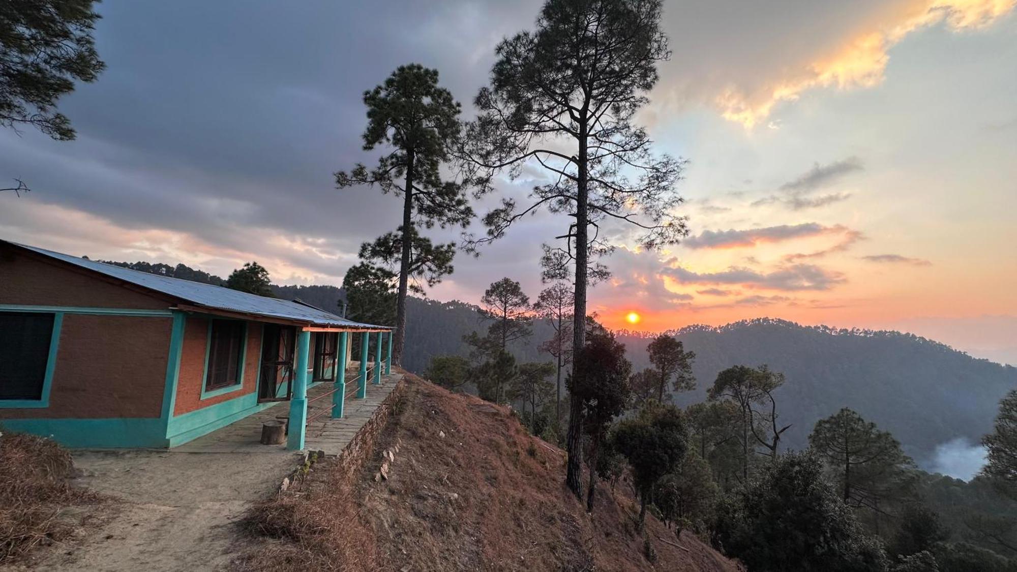 Joshi Cottage Binsar Exteriér fotografie