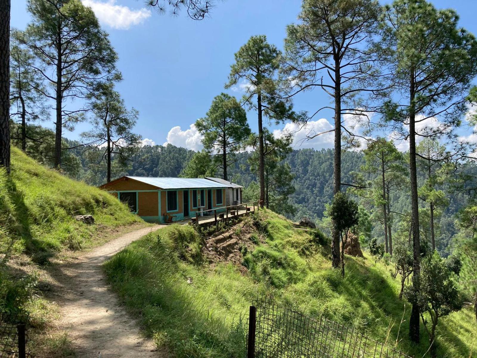 Joshi Cottage Binsar Exteriér fotografie